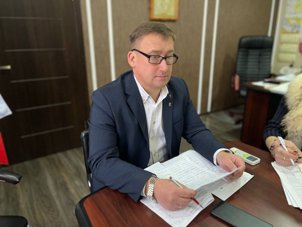 Глава Акимовского муниципального округа Александр Трудоношин провел оперативное совещание с представителем шеф-региона Ярославской области и начальниками структурных подразделений администрации