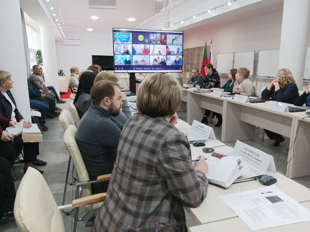 На очередном аппаратном совещании Избирательной комиссии Запорожской области, подведя итоги прошедшей недели, рассмотрели рабочие вопросы и задачи на текущую неделю