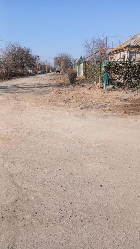 В Акимовке завершается прокладка сетей на улице Театральная
