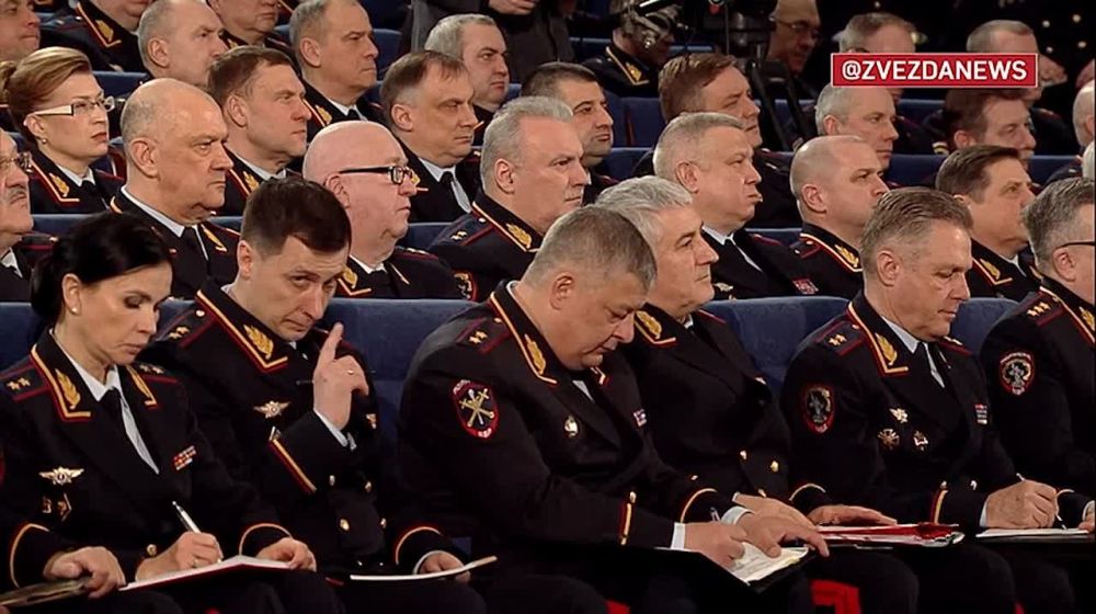 Паспортизация жителей ДНР и ЛНР, Херсонской и Запорожской областей завершена практически в полном объеме - Путин
