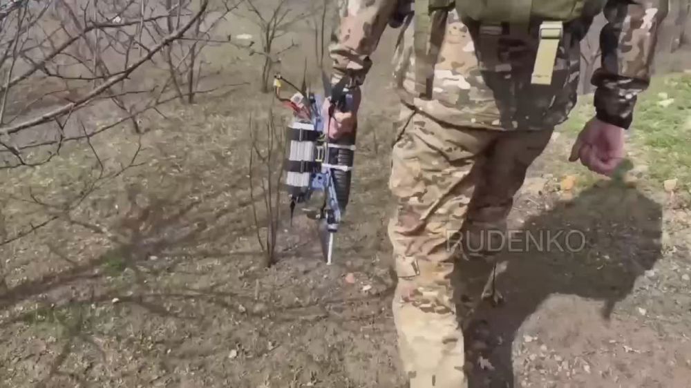 Андрей Руденко: Расчет FPV-дронов 42-й мотострелковой дивизии группировки войск «Днепр» уничтожил блиндаж ВСУ в Запорожской области