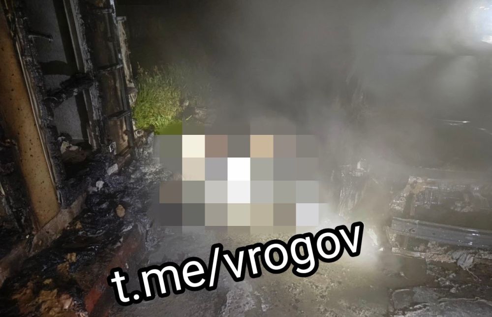  :        