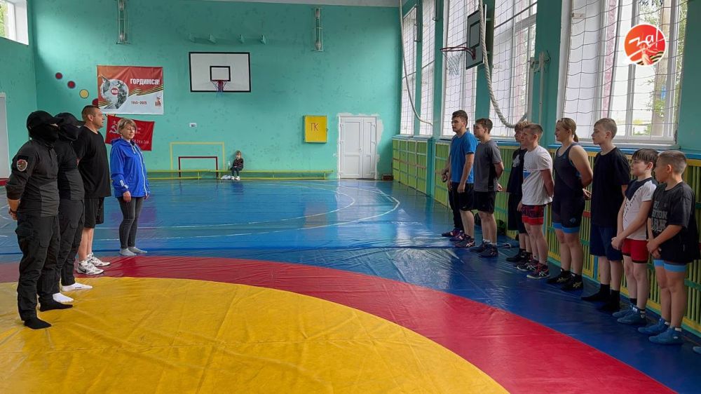 В Каменско-Днепровском округе представители «Единой России» организовали открытую тренировку по борьбе