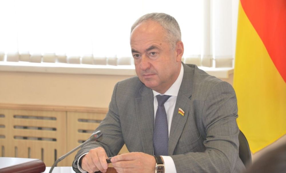 Виктор Емельяненко поздравил Парламент Республики Северная Осетия – Алания с 30-летним юбилеем
