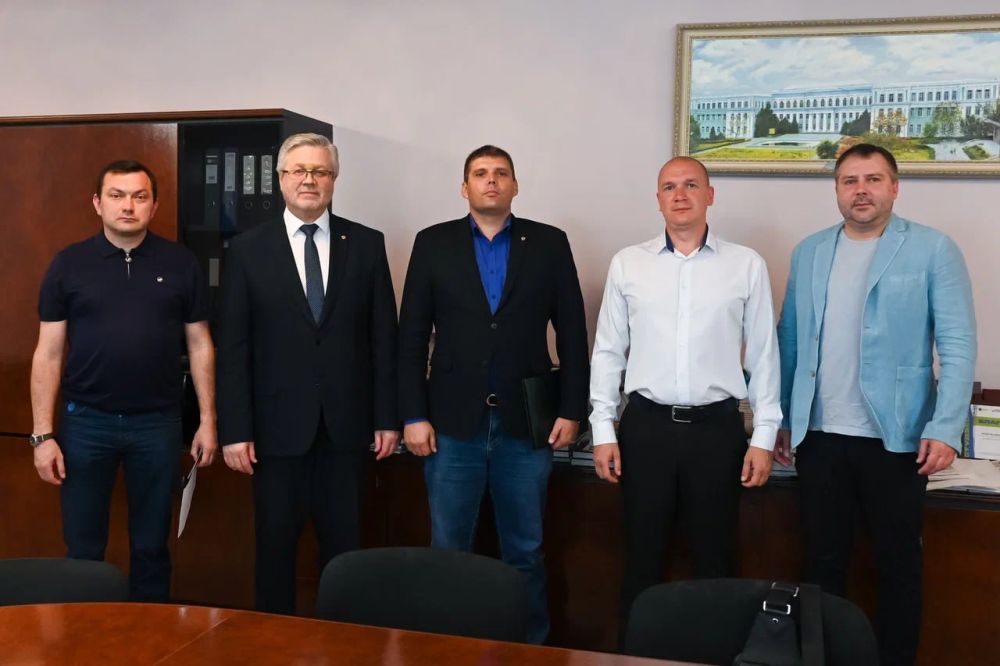 Развитие дорожной инфраструктуры Запорожской области: итоги встречи Минтранса, ГУП «Автотранс ЗО» и Мелитопольского государственного университета Развитие дорожной инфраструктуры Запорожской области: итоги встречи Минтранса, ГУП «Автотранс ЗО» и Мелитопольского государственного университета