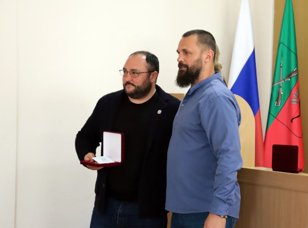 Труд во благо региона: Награды от Губернатора вручены в Бердянском районе