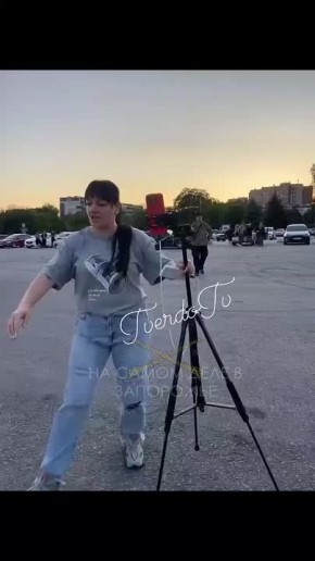   !  -    