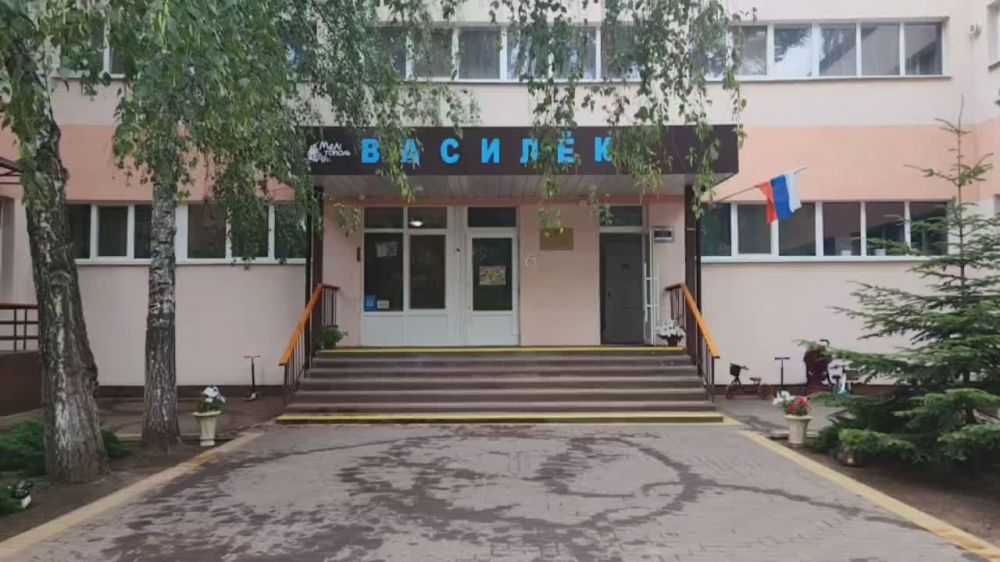 Глава Мелитопольского городского округа Сергей Золотарёв и Министр образования и науки Запорожской области Александр Калягин провели совместный визит в дошкольные учреждения Мелитополя