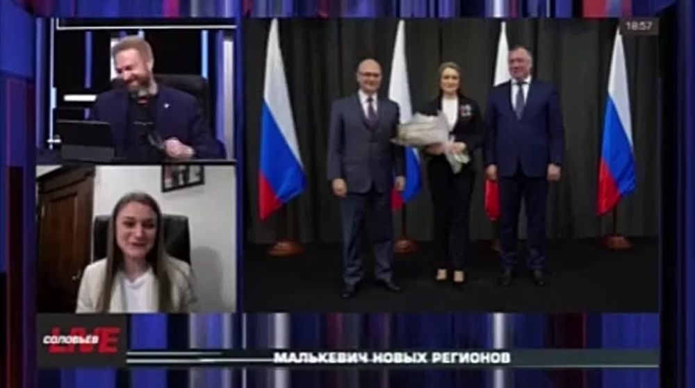  Live:       :          
