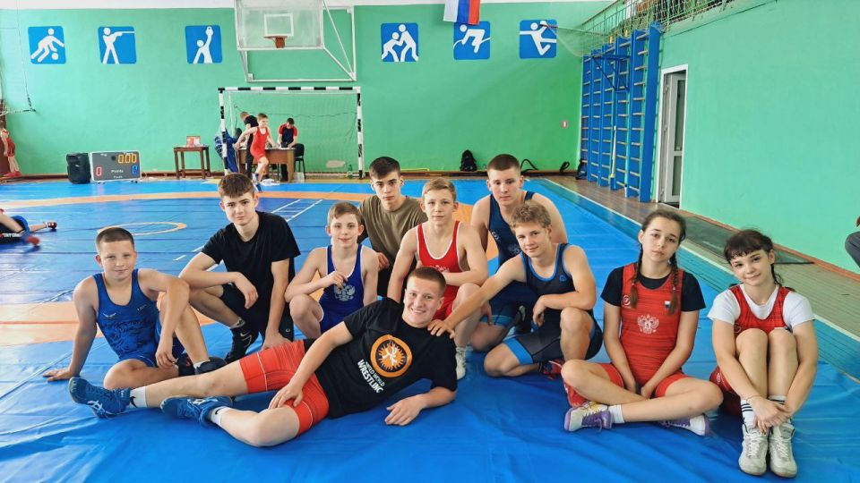 В пгт. Черниговка прошло спортивное мероприятие, посвященное памяти И.В. Дубинина и Великой Победе