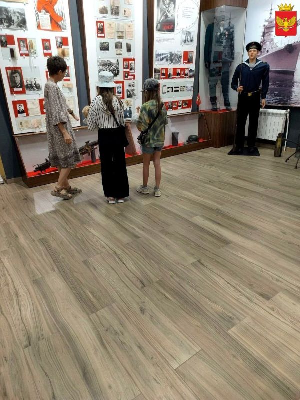 В День защиты детей Приморский краеведческий музей принимал юных и очень любознательных посетителей - в учреждении 1 июня был проведен праздничный День открытых дверей!