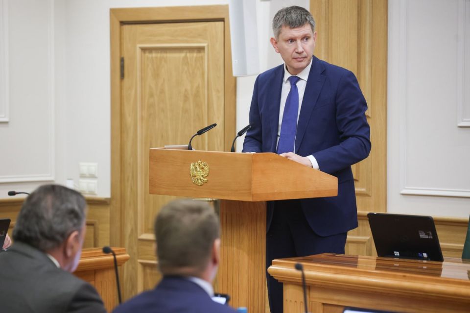 Дмитрий Ворона: В открытом диалоге с Министром экономического развития Максимом Геннадьевичем Решетниковым отметил высокий уровень поддержки, которую оказывает Министерство бизнесу воссоединенных регионов Дмитрий Ворона: В открытом диалоге с Министром экономического развития Максимом Геннадьевичем Решетниковым отметил высокий уровень поддержки, которую оказывает Министерство бизнесу воссоединенных регионов