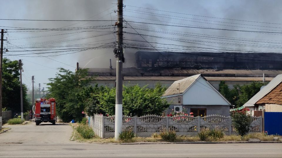 Пожар произошел в неработающих цехах завода &quot;Гидромаш&quot; в Мелитополе