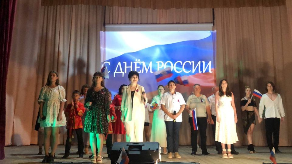 Во Владимировском СДК МКУ &quot;Акимовская ЦКС&quot; состоялась концертная программа «Наш дом - Россия», посвященная одному из самых значимых праздников нашей страны