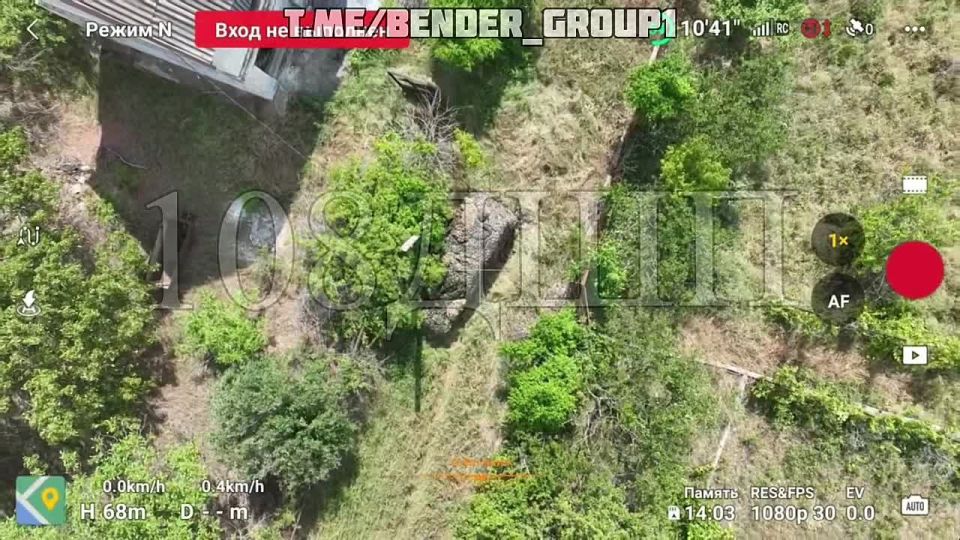 Нашими разведчиками на Запорожском направлении был замечен автомобиль, который вскоре был уничтожен, как и сам пвд противника