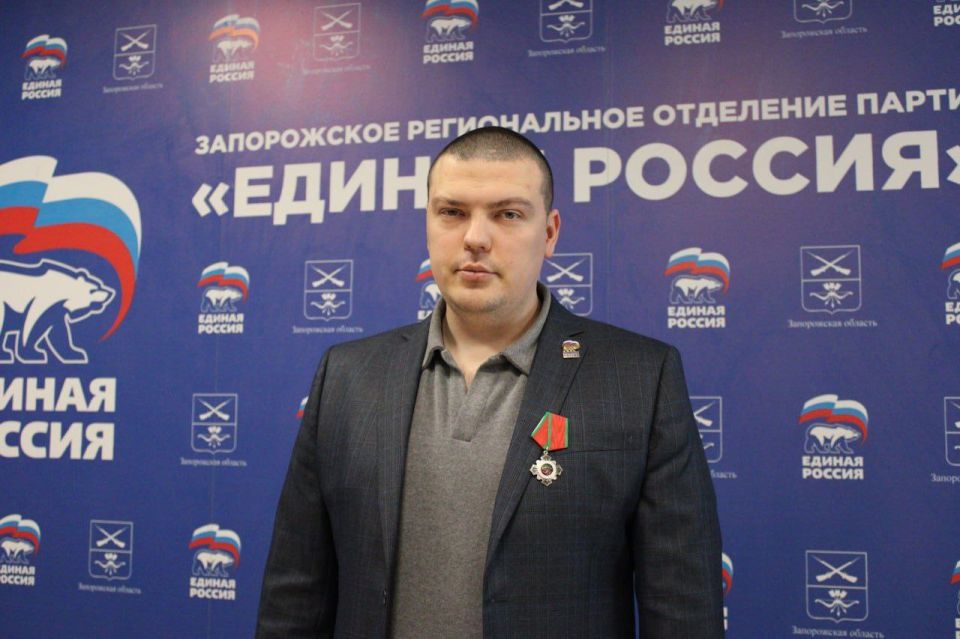 Сергей Золотарёв: Сегодня свой день рождения отмечает Егор Корякин — руководитель исполнительного комитета Запорожского регионального отделения партии «Единая Россия»