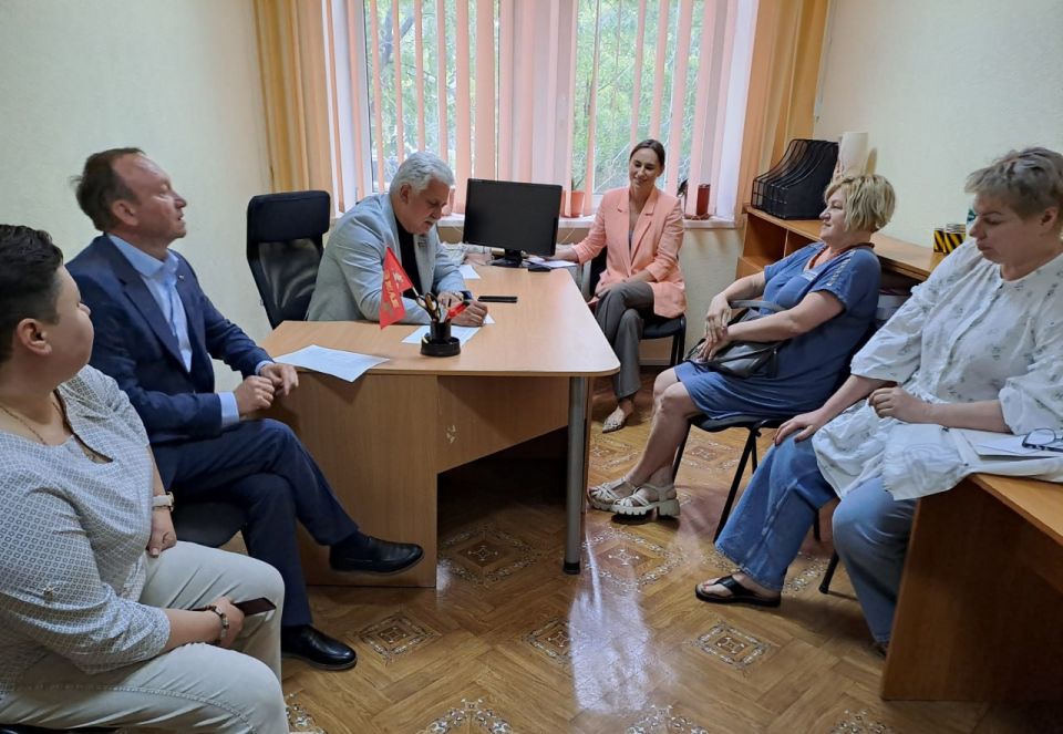 Глава Бердянска Андрей Ковганко: «Главное для меня – говорить честно и прямо» Глава Бердянска Андрей Ковганко: «Главное для меня – говорить честно и прямо»