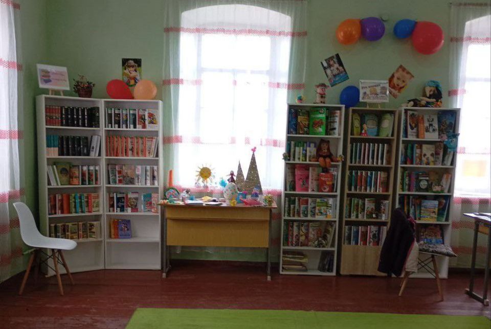 Давайте вместе открывать новые миры вместе с книгами! Приморская городская библиотека, расположенная во второй части города по ул. Шевченко, ждет своих разновозрастных читателей: детей, их родителей, бабушек и дедушек! Давайте вместе открывать новые миры вместе с книгами! Приморская городская библиотека, расположенная во второй части города по ул. Шевченко, ждет своих разновозрастных читателей: детей, их родителей, бабушек и дедушек!