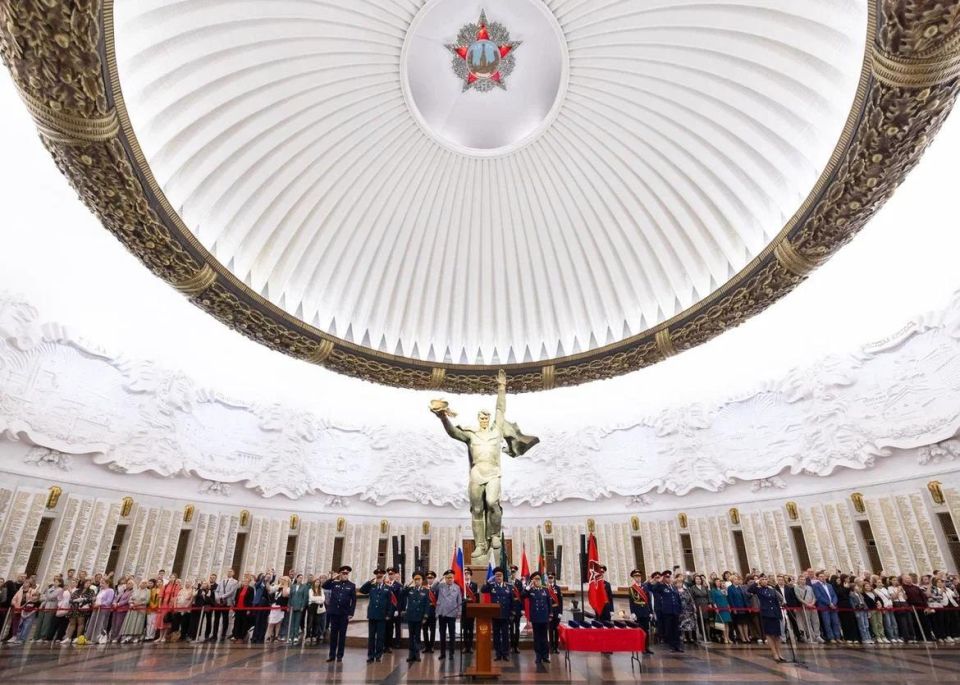 Выпускникам Кадетского корпуса СК России имени Александра Невского вручили аттестаты о среднем и основном общем образовании Выпускникам Кадетского корпуса СК России имени Александра Невского вручили аттестаты о среднем и основном общем образовании