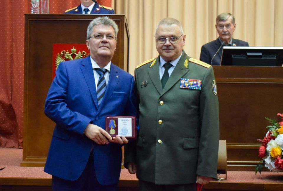 Председатель СК России принял участие в торжественном собрании, посвящённом 10-летию образования Союза ветеранов следствия Председатель СК России принял участие в торжественном собрании, посвящённом 10-летию образования Союза ветеранов следствия