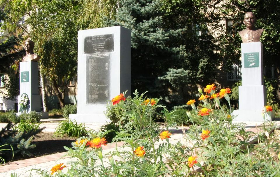 ����� ������� �������. � ����� 1941-�� � �. ������� ������ ���� ������� ������������ ������