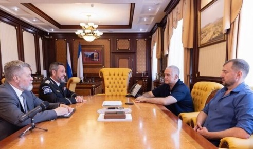 Руководители Запорожской области и Крыма обсудили проведение в Крыму съезда Совета атаманов России