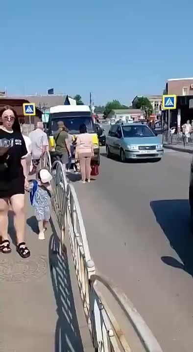      ,       ,   