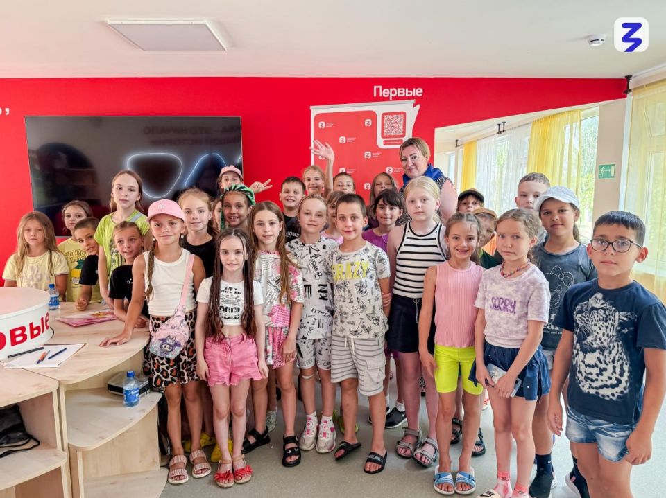 Успеваем просвещаться даже летом: молодёжь Запорожской области участвует в лекциях Общества «Знание» Успеваем просвещаться даже летом: молодёжь Запорожской области участвует в лекциях Общества «Знание»