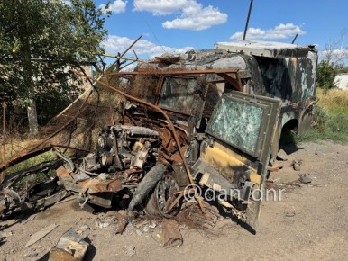   Land Rover Snatch  -       
