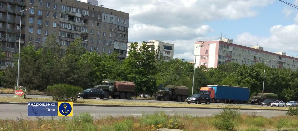 Армия России усилит наступления на Запорожское и Покровское направления: туда фиксируется массовое перемещение техники Армия России усилит наступления на Запорожское и Покровское направления: туда фиксируется массовое перемещение техники