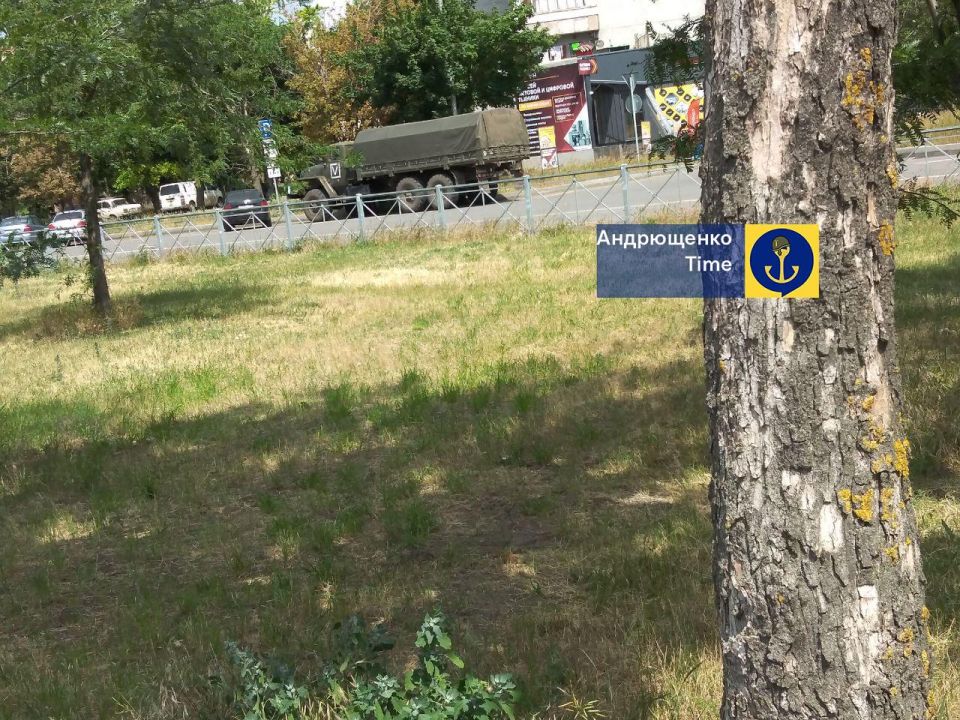 Армия России усилит наступления на Запорожское и Покровское направления: туда фиксируется массовое перемещение техники Армия России усилит наступления на Запорожское и Покровское направления: туда фиксируется массовое перемещение техники