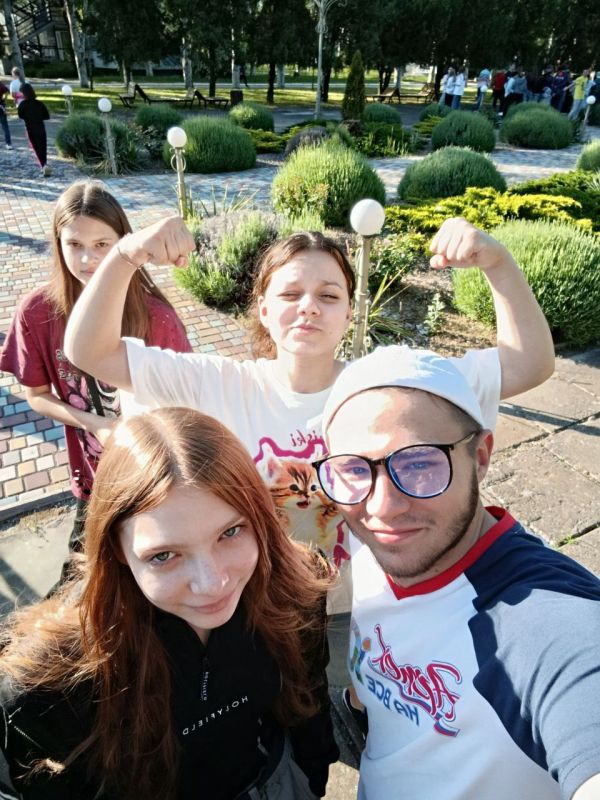 Вице-премьер Дмитрий Чернышенко и министр просвещения Сергей Кравцов подвели итоги работы детских оздоровительных лагерей за июнь Вице-премьер Дмитрий Чернышенко и министр просвещения Сергей Кравцов подвели итоги работы детских оздоровительных лагерей за июнь