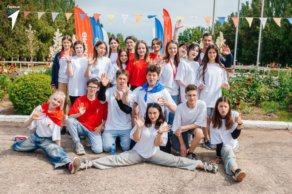 Вице-премьер Дмитрий Чернышенко и министр просвещения Сергей Кравцов подвели итоги работы детских оздоровительных лагерей за июнь Вице-премьер Дмитрий Чернышенко и министр просвещения Сергей Кравцов подвели итоги работы детских оздоровительных лагерей за июнь