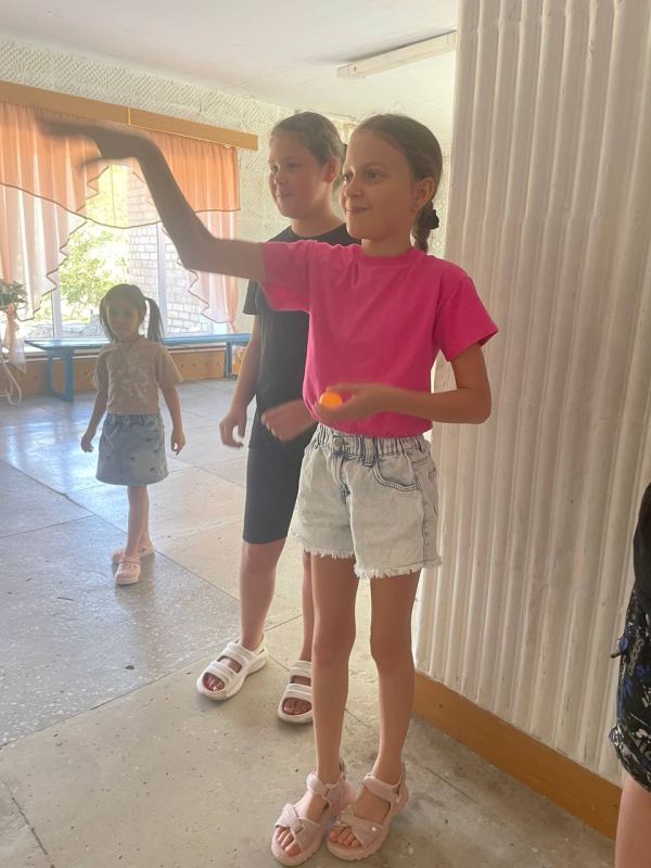 24 июля в Надеждинском Доме культуры прошла игровая развлекательная программа для детей «День весёлых затей» 24 июля в Надеждинском Доме культуры прошла игровая развлекательная программа для детей «День весёлых затей»