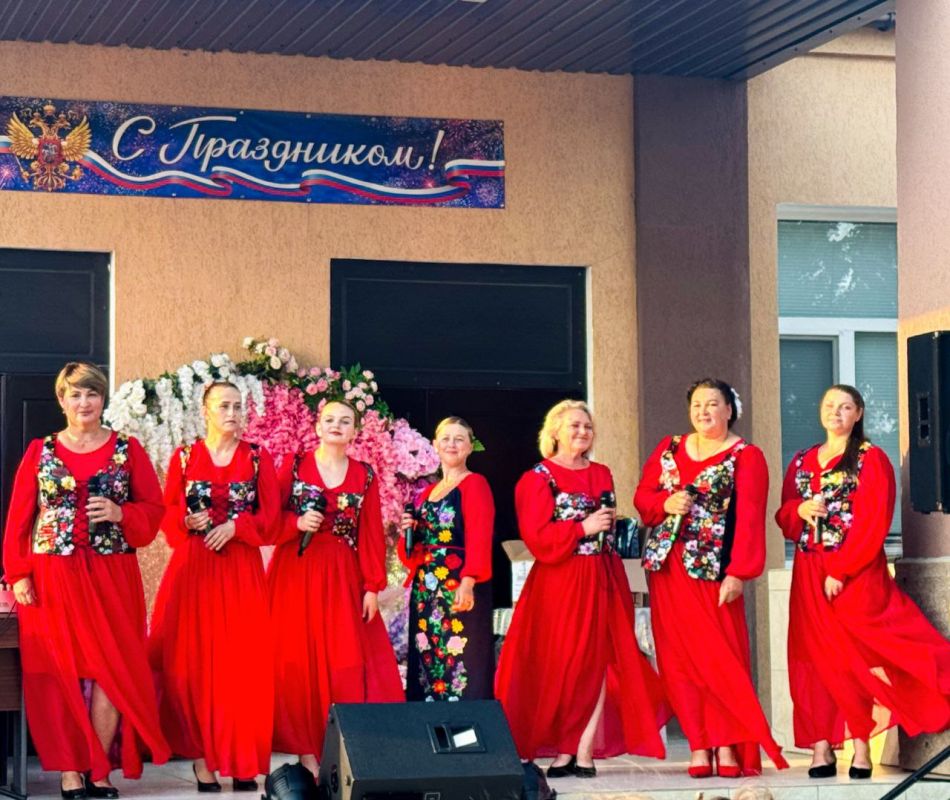 26 июля в селе Гирсовка прошёл традиционный праздник День села «Я здесь живу и край мне этот дорог» 26 июля в селе Гирсовка прошёл традиционный праздник День села «Я здесь живу и край мне этот дорог»