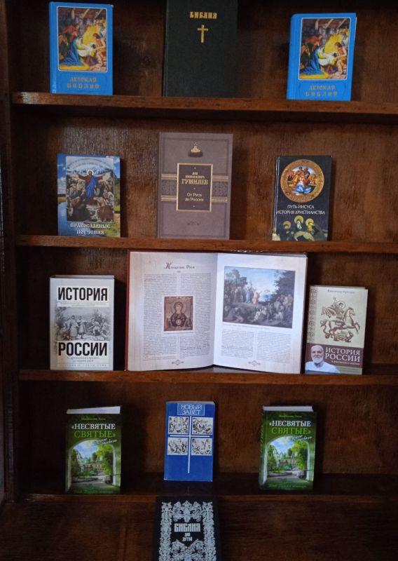 28 июля памятная дата России День Крещения Руси выбрана была не случайно, именно в этот день православная церковь отмечает память равноапостольного князя Владимира, известного всем нам из истории, как Владимир Красное... 28 июля памятная дата России День Крещения Руси выбрана была не случайно, именно в этот день православная церковь отмечает память равноапостольного князя Владимира, известного всем нам из истории, как Владимир Красное...