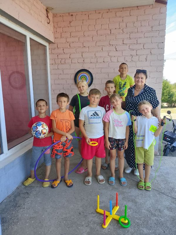 В Волчанском сельском клубе для детей ежедневно проводится культурно- досуговые мероприятия В Волчанском сельском клубе для детей ежедневно проводится культурно- досуговые мероприятия