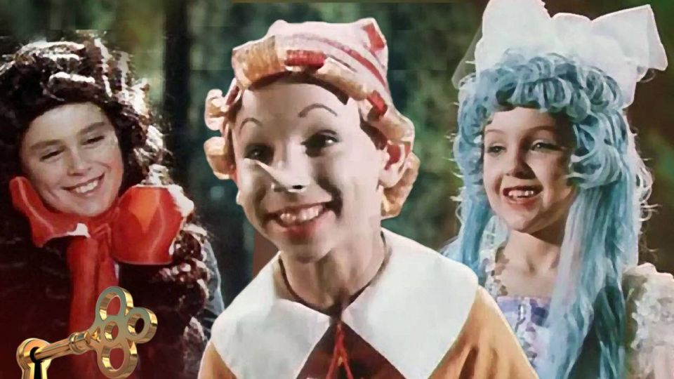 31 июля в Строгановском доме культуры состоялся показ детского музыкального телевизионного фильма «Приключения Буратино» 1975 г 31 июля в Строгановском доме культуры состоялся показ детского музыкального телевизионного фильма «Приключения Буратино» 1975 г