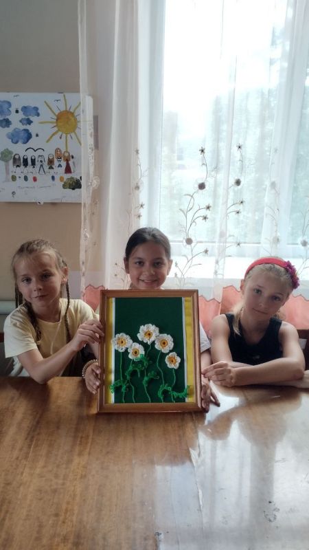 Сегодня в стенах Дома Культуры поселка Приазовское прошло открытое занятие на тему: «Цветы вязаные крючком» Сегодня в стенах Дома Культуры поселка Приазовское прошло открытое занятие на тему: «Цветы вязаные крючком»