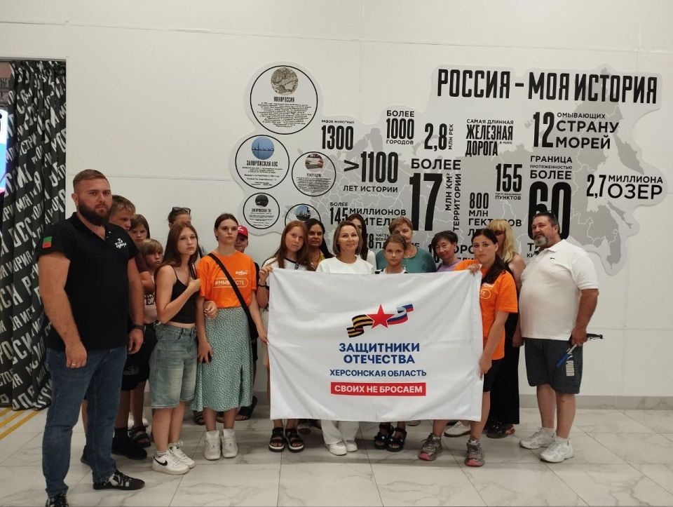 Херсонские ветераны СВО познакомились в Мелитополе с выставкой "Свидетели Великой Победы" Херсонские ветераны СВО познакомились в Мелитополе с выставкой "Свидетели Великой Победы"