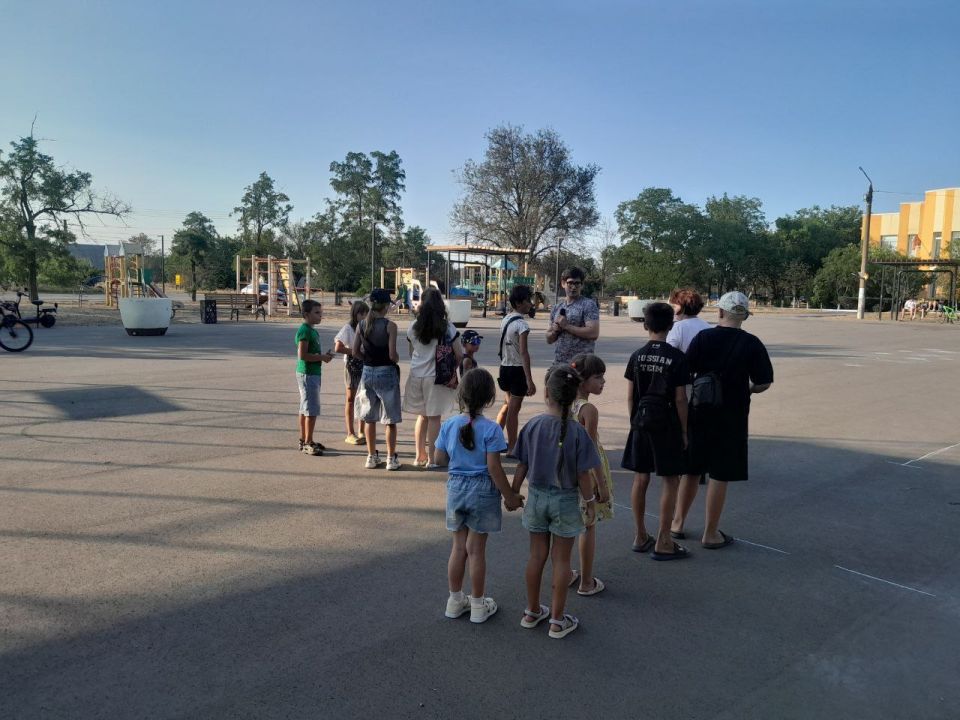 8 августа в рамках празднования Дня физкультурника Акимовский ЦДК провел спортивную программу «Веселая эстафета» 8 августа в рамках празднования Дня физкультурника Акимовский ЦДК провел спортивную программу «Веселая эстафета»