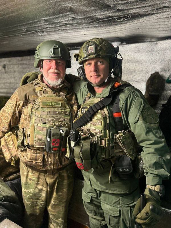 Мы продолжаем поддерживать наших Защитников рисунками детей из 70 регионов нашей страны народной акции «Наш Путь к Победе: Портрет Героя СВО» Мы продолжаем поддерживать наших Защитников рисунками детей из 70 регионов нашей страны народной акции «Наш Путь к Победе: Портрет Героя СВО»