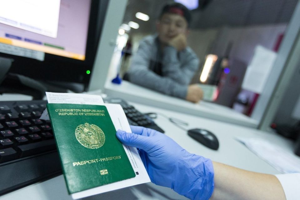 Штраф в 100 тысяч рублей заплатит пенсионерка за фиктивную регистрацию иностранных граждан