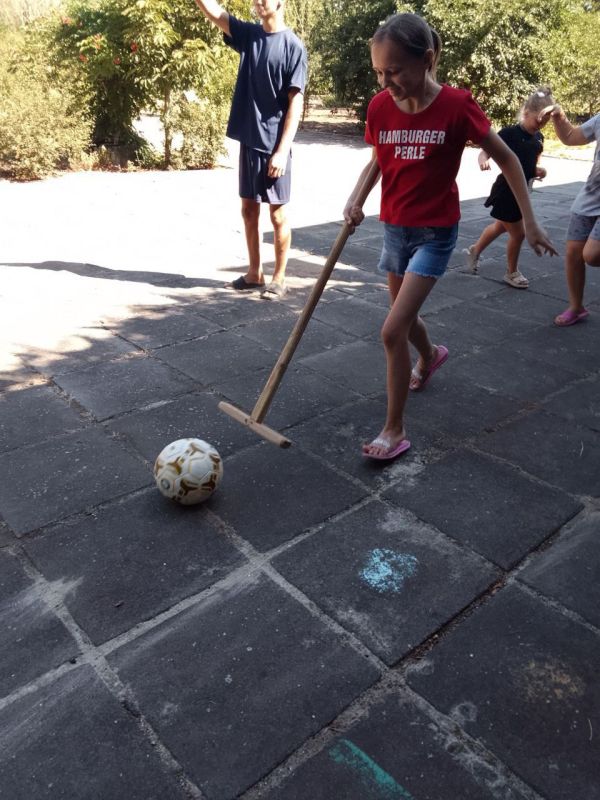 В Шевченковском сельском Доме культуры для детей прошли спортивные соревнования " Весёлые старты" В Шевченковском сельском Доме культуры для детей прошли спортивные соревнования " Весёлые старты"