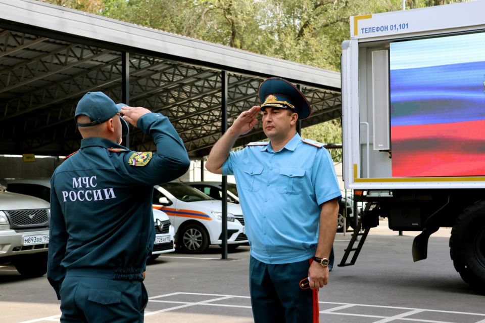 В Запорожской области новобранцы МЧС России приняли присягу В Запорожской области новобранцы МЧС России приняли присягу