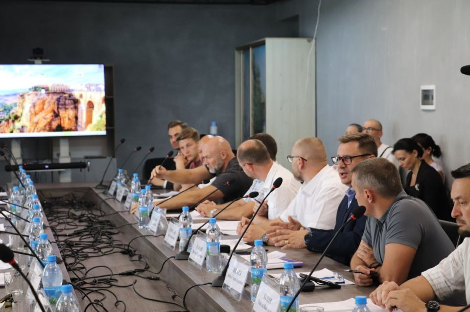 � ���������� ������ ������� ��������� ��������� �������-������������ ������ � ��������������� ���������� �����������