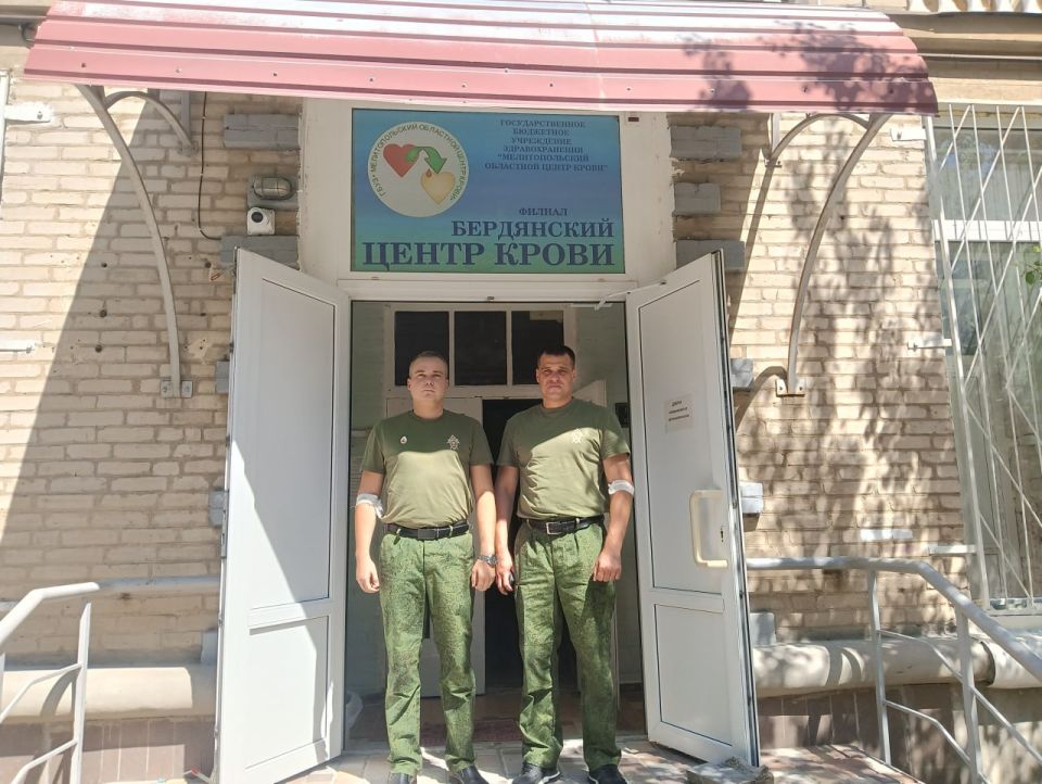 Сотрудники следственного управления Следственного комитета РФ по Запорожской области приняли участие в донорской акции Сотрудники следственного управления Следственного комитета РФ по Запорожской области приняли участие в донорской акции