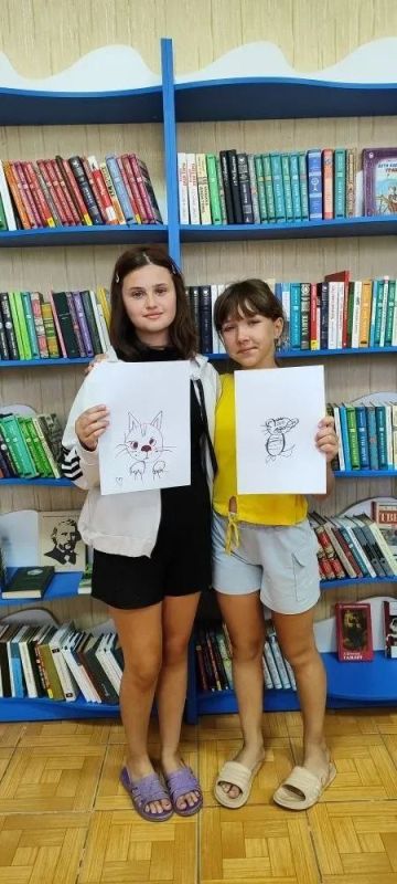 В рамках программы летнего отдыха детей "Нескучное лето" (детской отдел Акимовской модельной библиотеки)провели воспитательный час "Не предавайте верность" В рамках программы летнего отдыха детей "Нескучное лето" (детской отдел Акимовской модельной библиотеки)провели воспитательный час "Не предавайте верность"