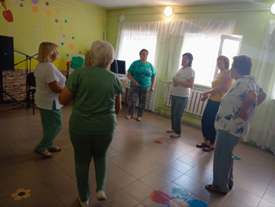 "ТРИ СПАСА АВГУСТА". В Гаммовском сельском доме культуры состоялось яркое заседание женского клуба "Огонёк", посвящённое трем августовским Спасам - Медовому, Яблочному и Ореховому "ТРИ СПАСА АВГУСТА". В Гаммовском сельском доме культуры состоялось яркое заседание женского клуба "Огонёк", посвящённое трем августовским Спасам - Медовому, Яблочному и Ореховому