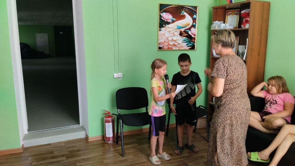 В Розовском СДК летние дни наполнены творчеством! Дети с удовольствием занимаются рисованием, развивая свою фантазию и воображение В Розовском СДК летние дни наполнены творчеством! Дети с удовольствием занимаются рисованием, развивая свою фантазию и воображение